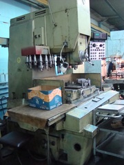 Продаем координатно-расточной станок 2Д450АМФ2